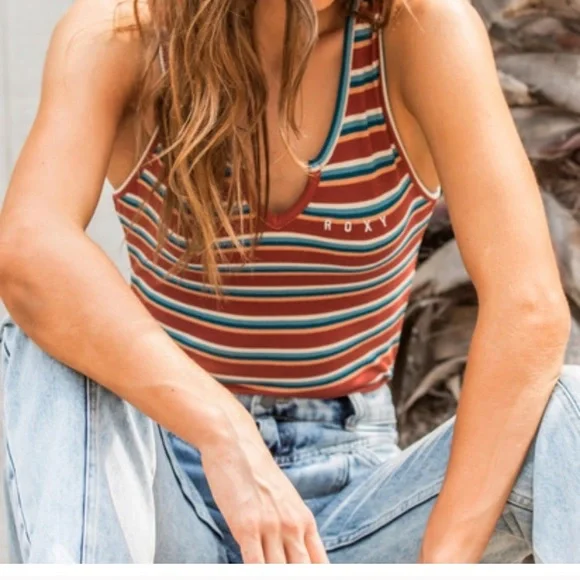 Roxy World Wide Woman Mom Fit Jeans, High Waist / Size 27 - Picture 12 of 12